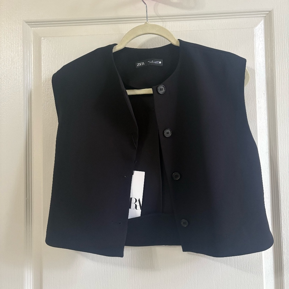 ZARA Black Cropped Vest